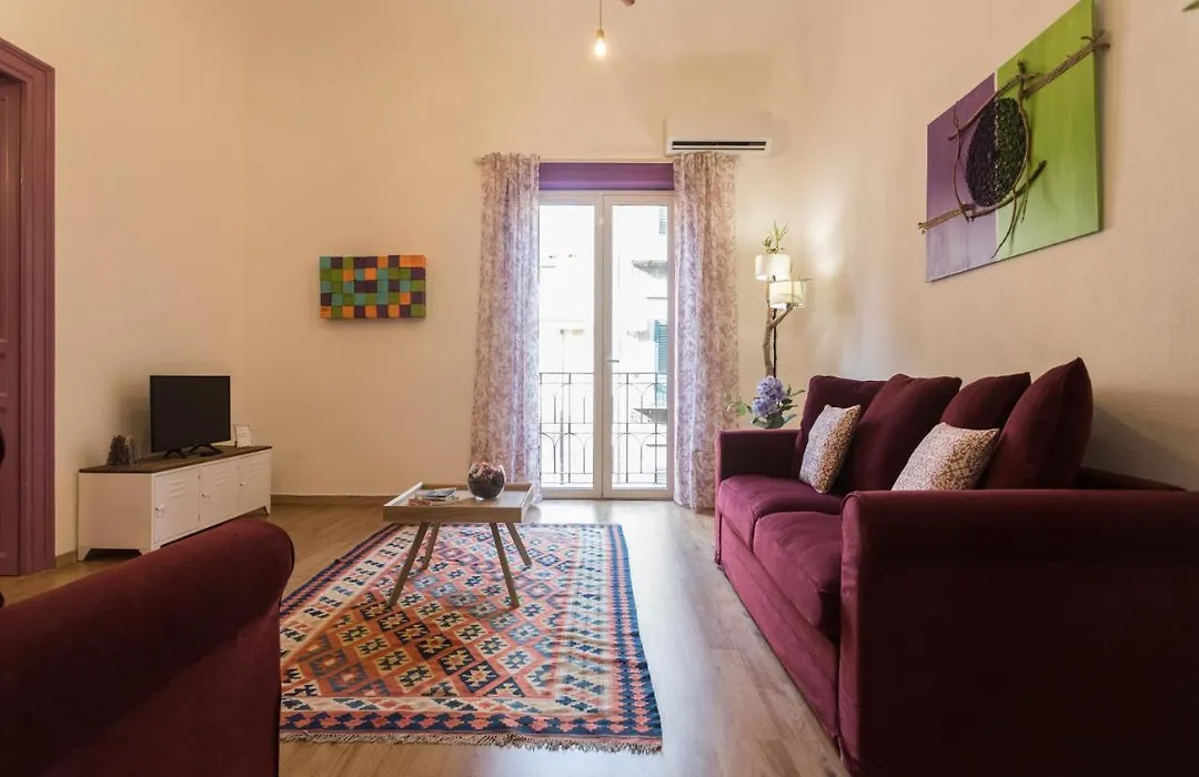 Large Apartment Near Politeama 2 Bathrooms Up To 8 Guests-1