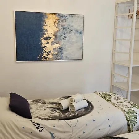 Large Apartment Near Politeama 2 Bathrooms Up To 8 Guests-2
